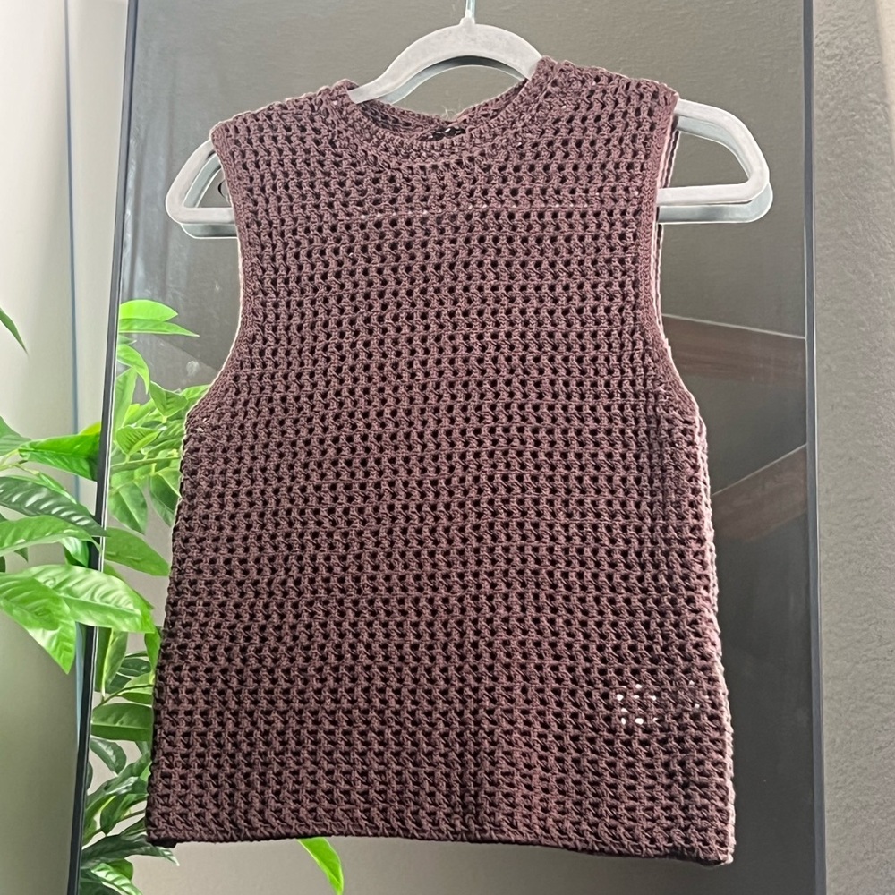 Zara Textured Knit Top in Brown